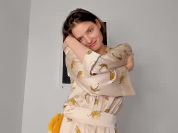 girl
        sonya_vogue_ cam image #2753768