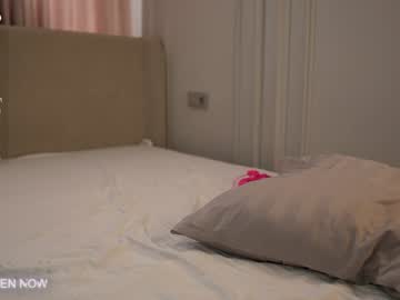 girl
        angel_luisa cam image #6825236
