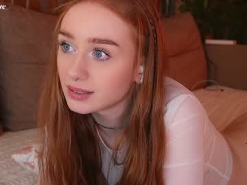 girl
        lizzy_blaze cam image #3380902