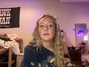 girl
        lexaarose05 cam image #5996591