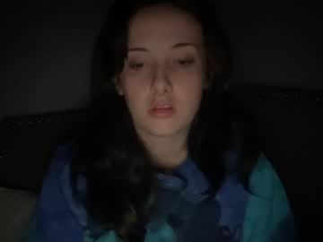 girl
        rebeccaryder333 cam image #409765