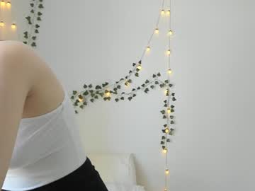 girl
        suchasophie cam image #1258527