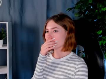 girl
        oliviahurleye cam image #3125749