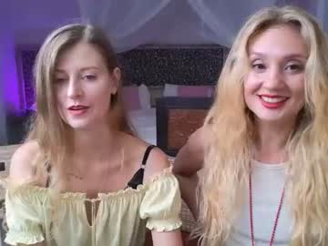 couple
        goddess_marylin cam image #3410720