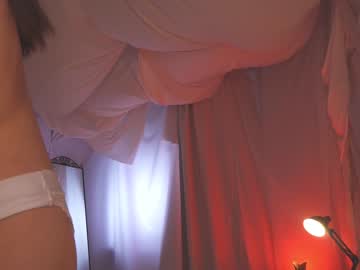 girl
        sunny_maria cam image #2662785