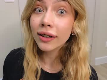 girl
        rainauge cam image #4458679