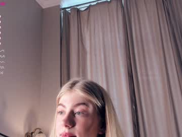 girl
        kateharrise cam image #1617605