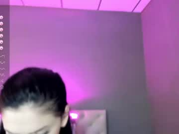 girl
        mia_chii cam image #4818766