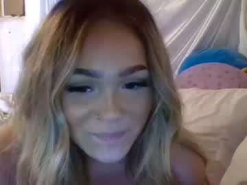 girl
        ari_02 cam image #2016299