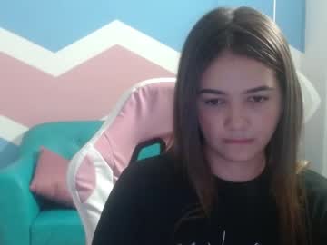 girl
        lalitaa__ cam image #1720165