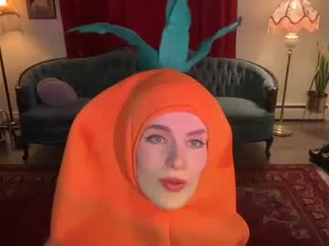 girl
        bigredcarrott cam image #1981790
