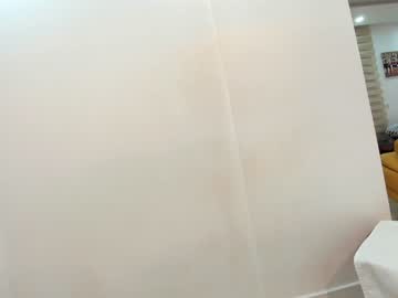 girl
        ehotlovea cam image #60732