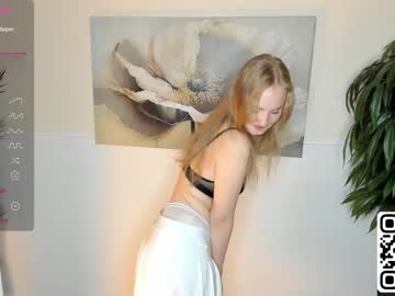 girl
        _megryan_ cam image #3793038