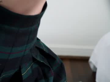 girl
        ellaa91 cam image #851735