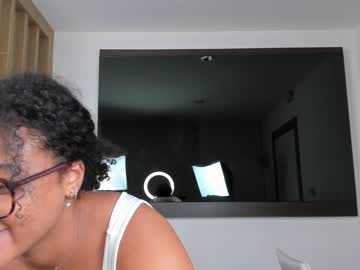 girl
        lakysha_ cam image #2911136