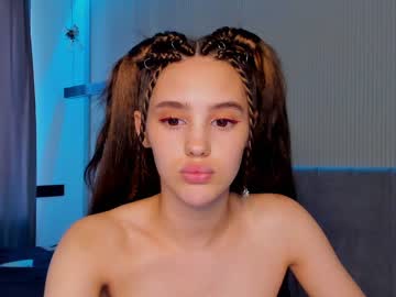 girl
        angella_kleee cam image #2406990