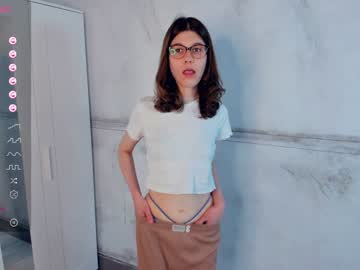 girl
        maureenbruster cam image #3921814