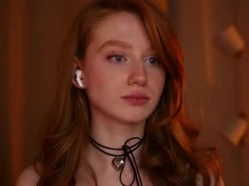 girl
        lizzy_blaze cam image #6218429
