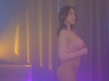 girl
        angella_kleee cam image #4207768