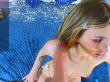 girl
        thunder_suck cam image #6444670