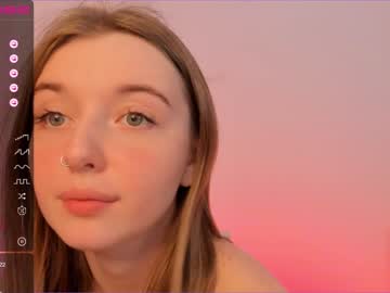 girl
        elizabeth__gray cam image #389124
