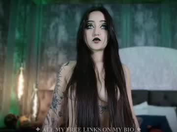 girl
        charlotte_germanotta_ cam image #6210307