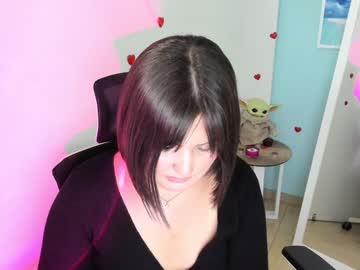 girl
        jennie_berry cam image #4904726
