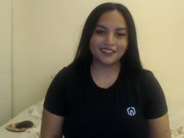 girl
        iamplutonianlust cam image #346116