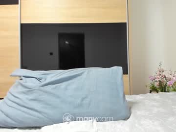girl
        angell6969 cam image #2975206