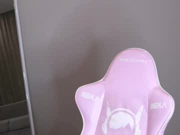 girl
        edahawks cam image #5491262