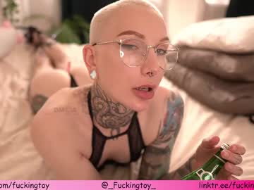 girl
        fuckingtoy_ cam image #1962657