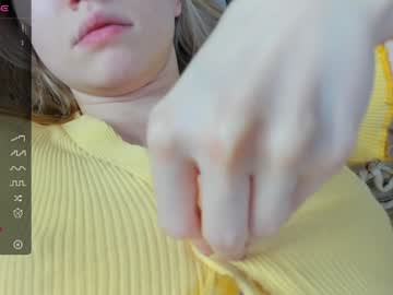 girl
        one_1ove cam image #5743714