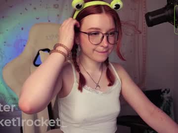 girl
        pocketrocket_ cam image #4638027