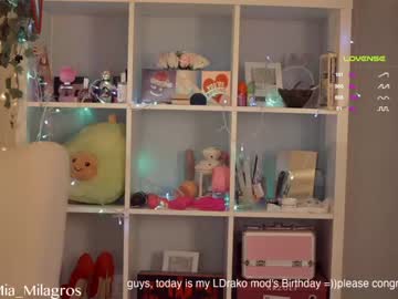 girl
        mia_milagros cam image #2613361