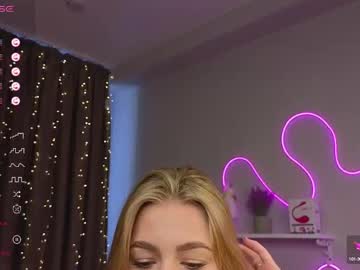 girl Nude Cam Girls Playing Games with lil__emma