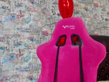 girl
        angelina_new cam image #882463