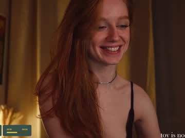 girl
        lizzy_blaze cam image #5471857