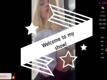 girl
        blush_mikki cam image #1878401