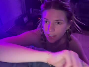 girl
        oliviahansleyy cam image #6407106
