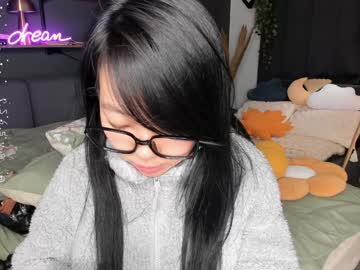 girl
        hinatabroks cam image #5882131