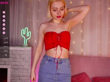 girl
        alice_in_boobsland cam image #763207