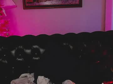 girl
        _demi_dee_ cam image #557213