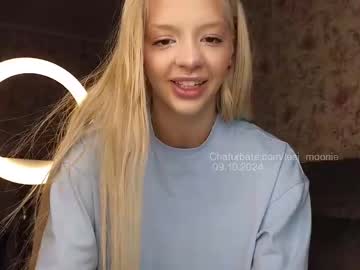girl
        lesi_moonie cam image #5007895