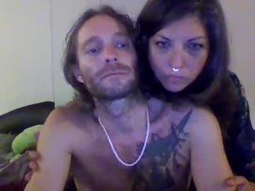 couple
        ccsethier cam image #6911888