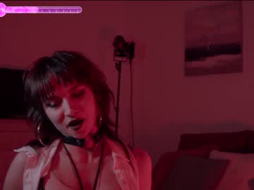 girl
        chaturbatable cam image #3890386