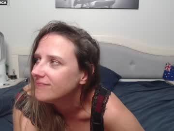 girl
        bluexstacey cam image #4392565
