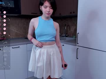 girl
        darellebodge cam image #3397362