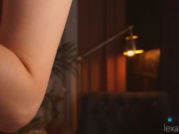 girl
        lalalexa cam image #4445089