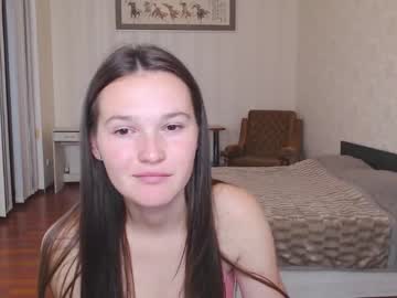 girl
        real_nature cam image #2734584