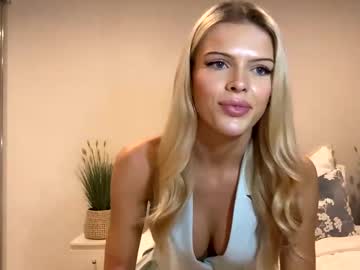 girl
        mishapalmer cam image #6314730